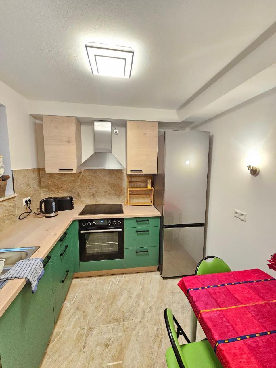 Schoene Wohnung Am Georgenberg Reutlingen Exterior foto